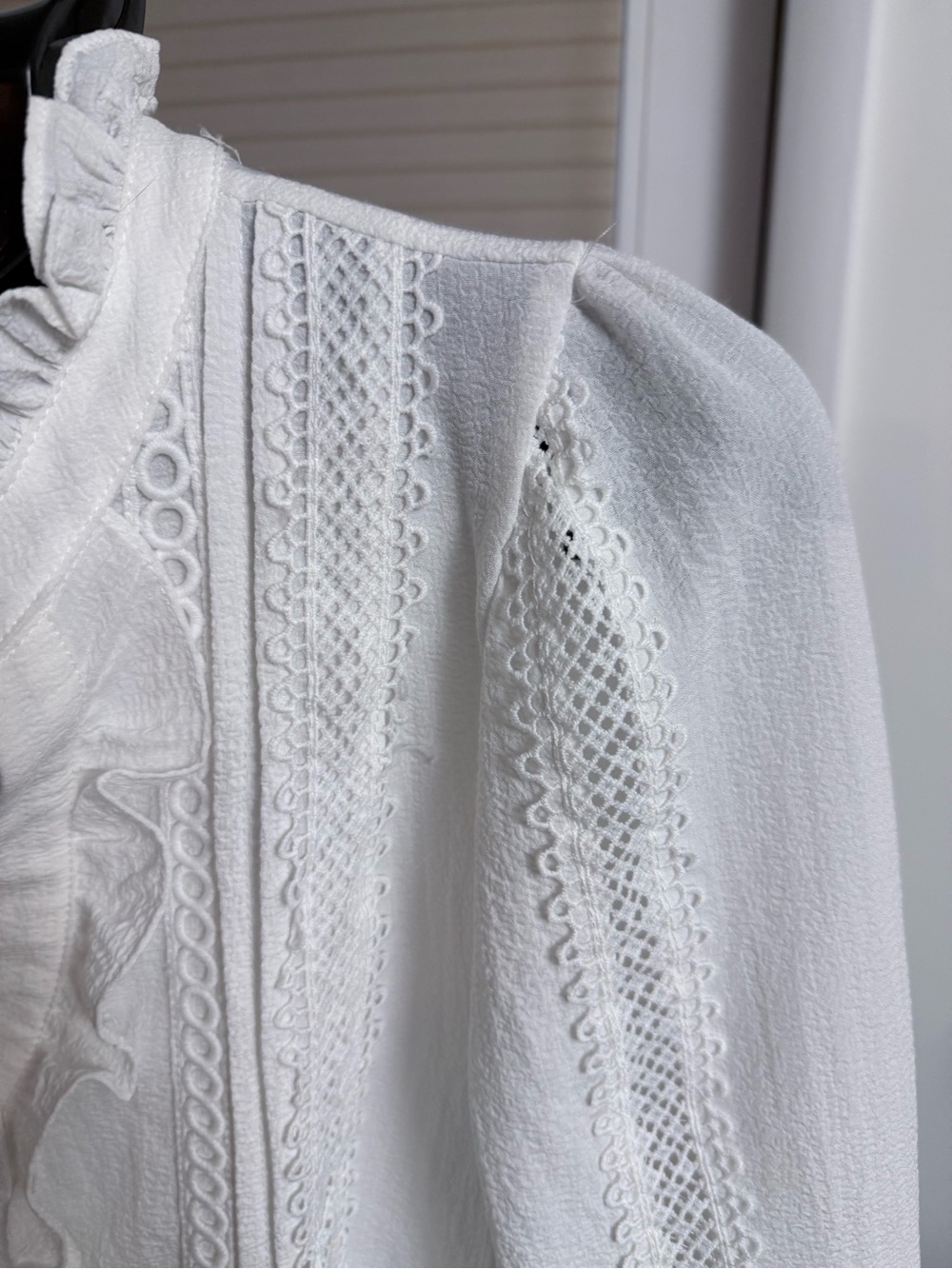 Alice Blue White Ruffled Lace-Trim Blouse puff sleeves semi sheer button down XL - Picture 7 of 15
